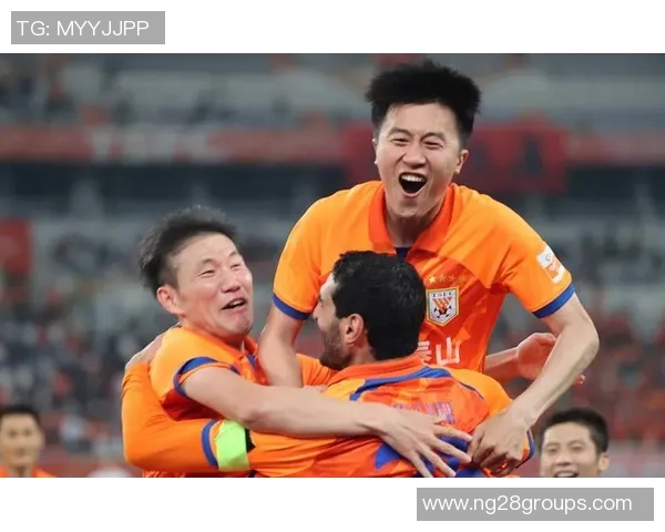 携手并肩感谢每一位为泰山队呐喊助威的12人继续奋战的决心与信念 携手并肩感谢每一位为泰山队呐喊助威的12人继续奋战的决心与信念