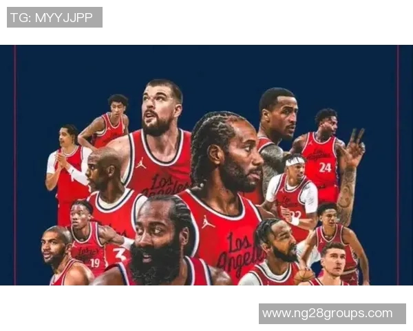 忙里偷闲的球迷时刻祖巴茨博格丹柯林斯齐聚观战洛杉矶FC比赛