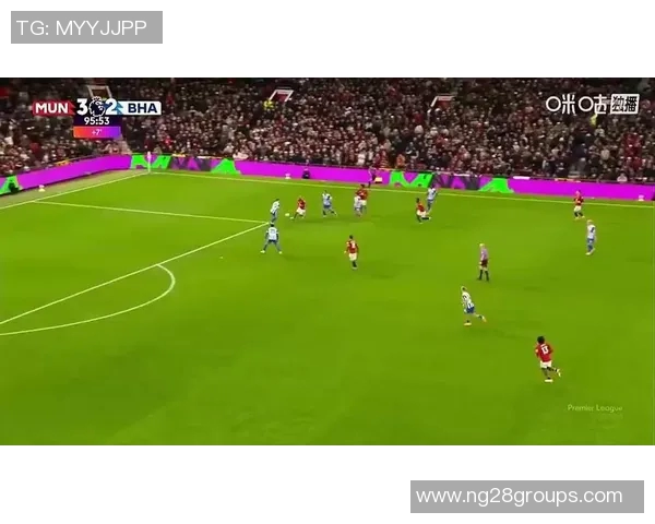 姆伯莫赞舍什科传球精彩海文与B费默契配合助力进球 姆伯莫赞舍什科传球精彩海文与B费默契配合助力进球