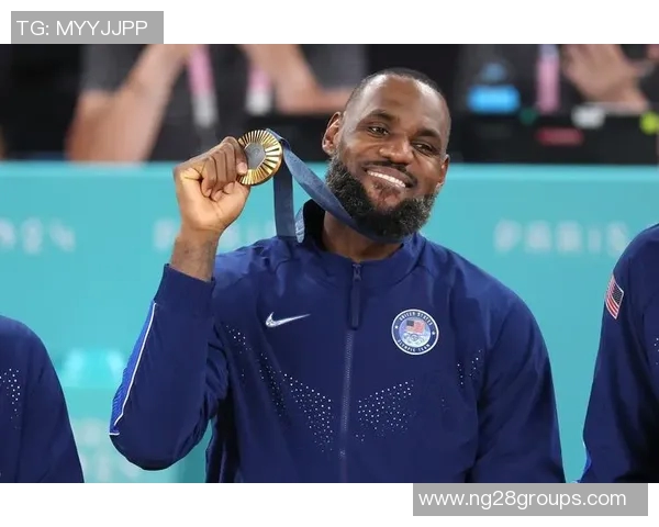 詹姆斯更新Instagram头像为婴幼儿时期照片引发网友热议与怀旧情怀