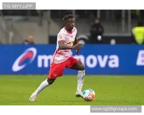 朗斯成功签下海达拉转会协议达成转会费为300万欧元合同至2029年