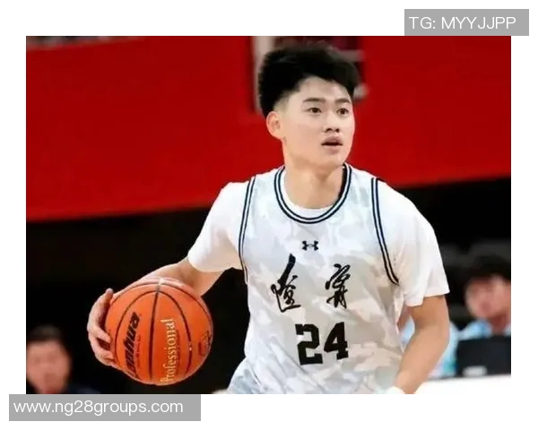 媒体人称王俊杰与淡厚然在篮板表现突出展现巨大潜力